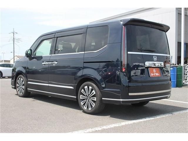 STEPWAGON e:HEV
