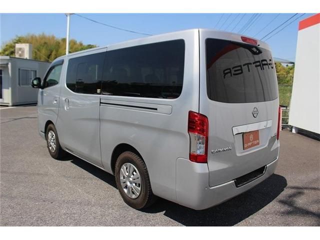 CARAVAN van 2WD
