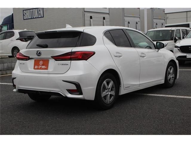 LEXUS CT200h
