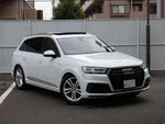 AUDI  Q7
