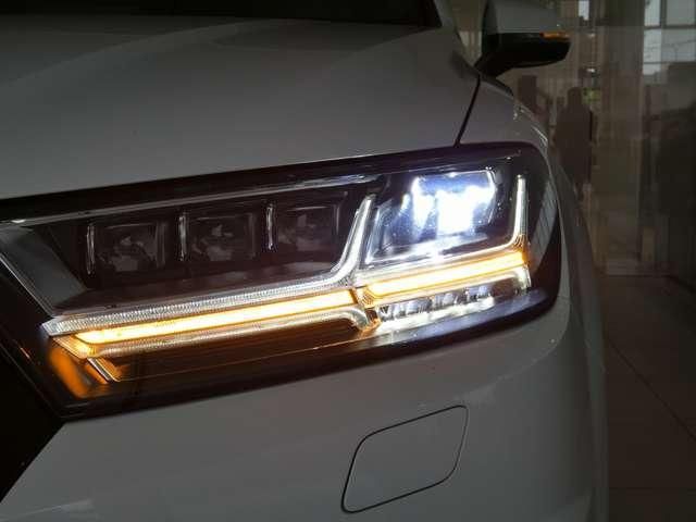 AUDI  Q7