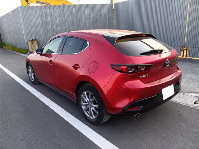 MAZDA3 FASTBACK