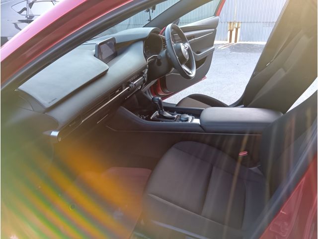 MAZDA3 FASTBACK