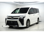 VOXY HYBRID