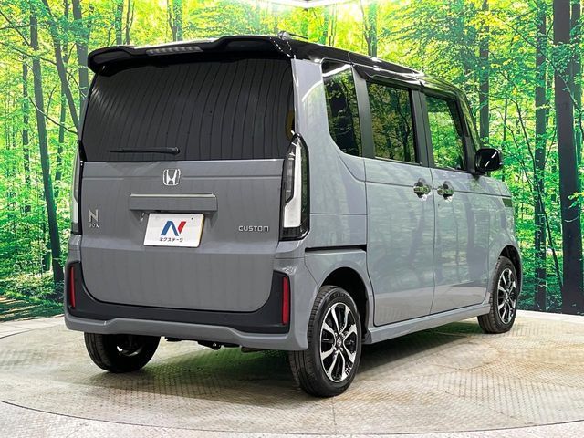 N BOX CUSTOM 4WD