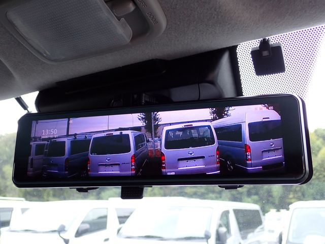 HIACE van 4WD