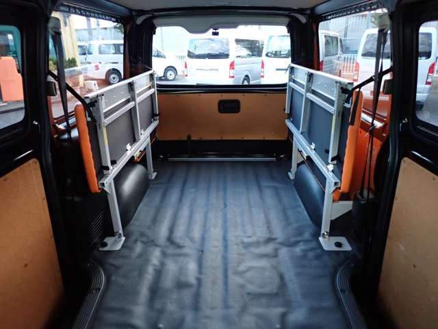 HIACE van 4WD