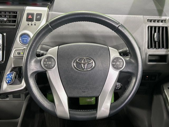 PRIUS Alpha