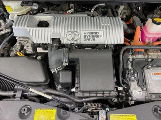 PRIUS Alpha