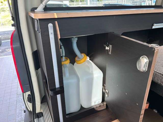 HIACE van 2WD
