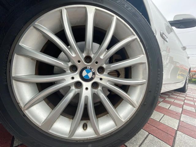 BMW 5series sedan