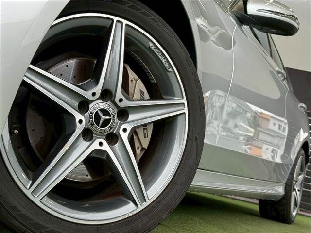 MERCEDES BENZ C-Class sedan