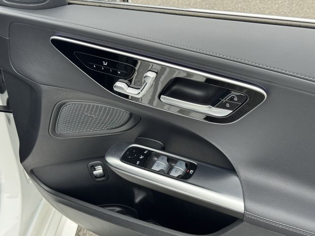 MERCEDES BENZ C-Class sedan