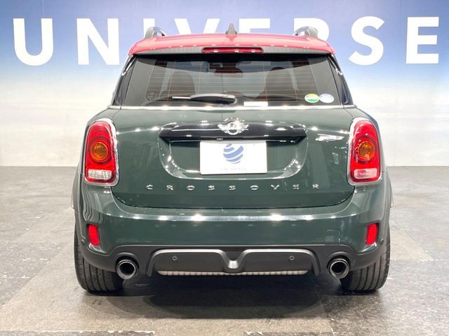 BMW MINI CROSSOVER