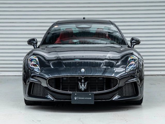 MASERATI GRANTURISMO