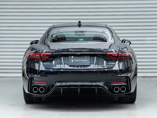 MASERATI GRANTURISMO
