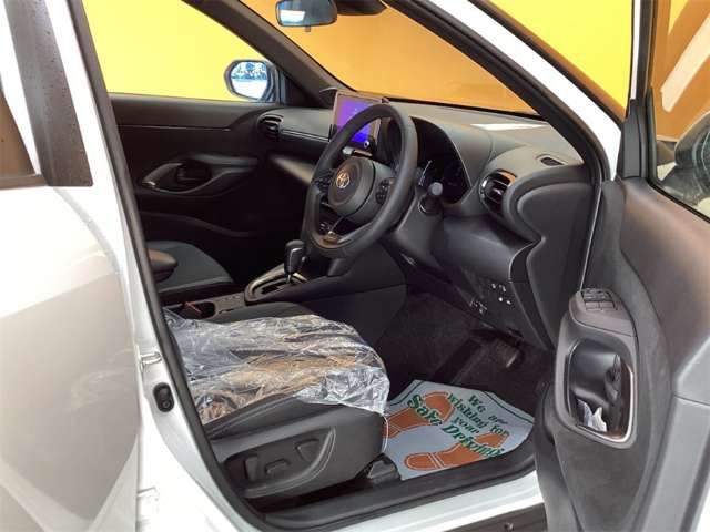 YARIS CROSS
