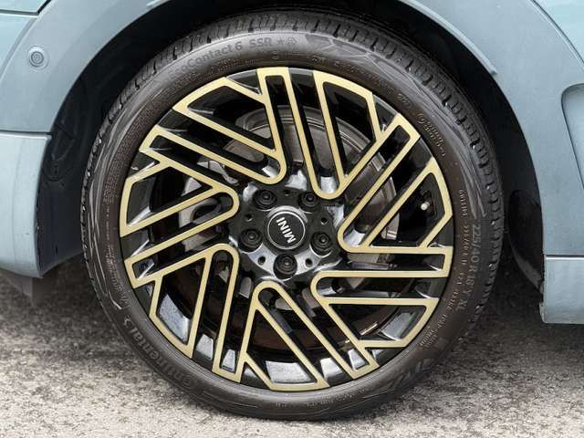 MINI COOPER CLUBMAN