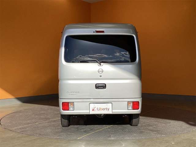 CLIPPER van