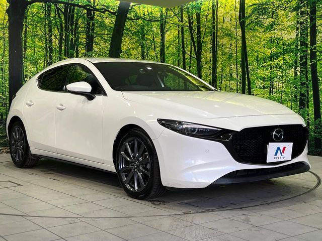 MAZDA3 FASTBACK