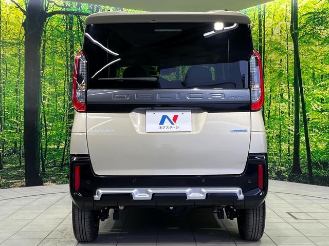 DELICA MINI