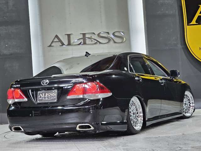 CROWN sedan