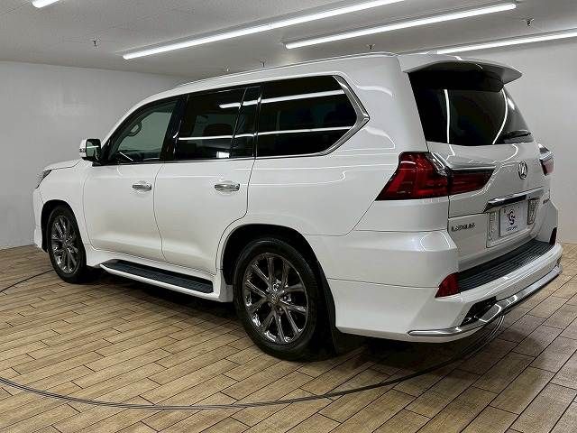 LEXUS LX570 AWD
