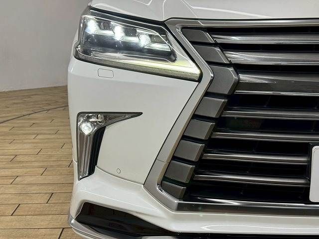 LEXUS LX570 AWD