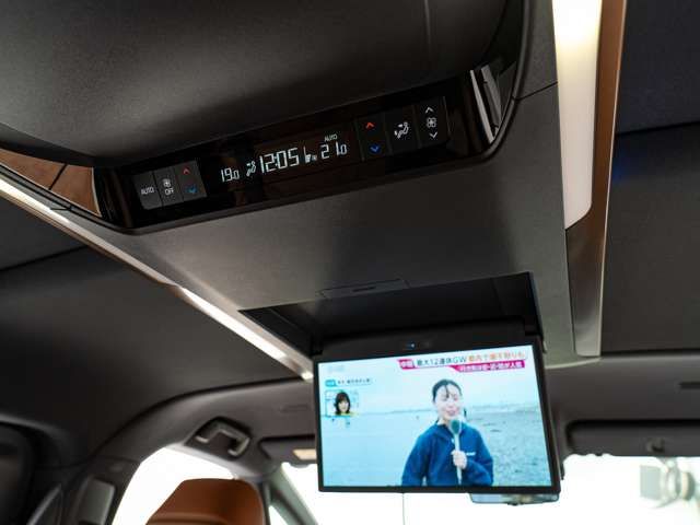VELLFIRE HYBRID 4WD
