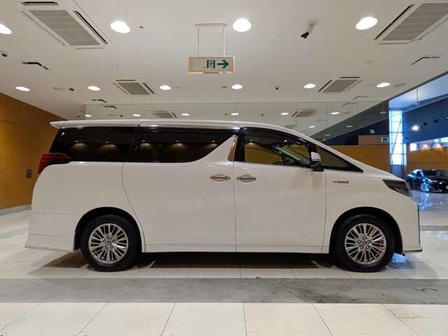 ALPHARD hybrid 4WD