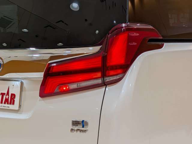 ALPHARD hybrid 4WD