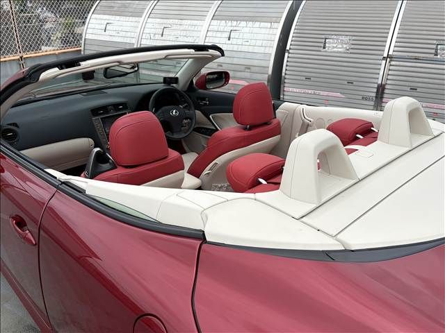 LEXUS IS250C