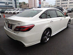CROWN sedan hybrid