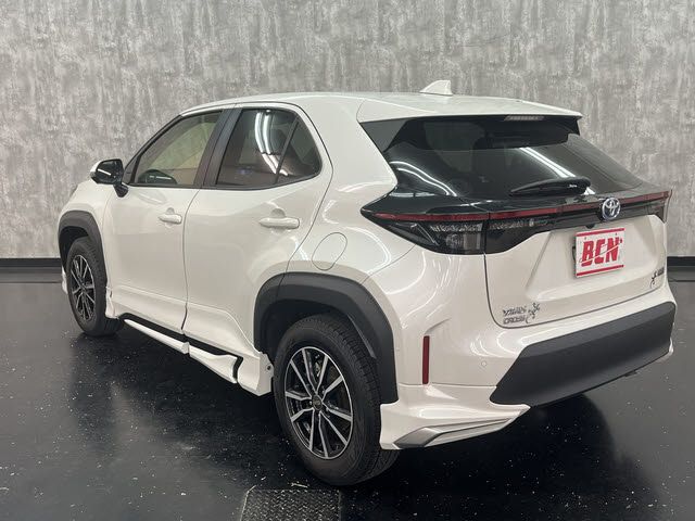 YARIS CROSS HYBRID
