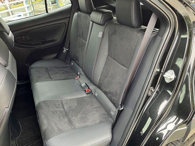 YARIS CROSS HYBRID
