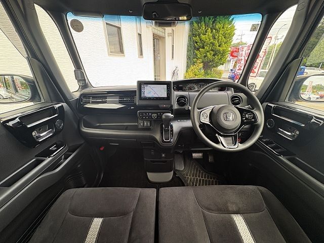 N-BOX CUSTOM
