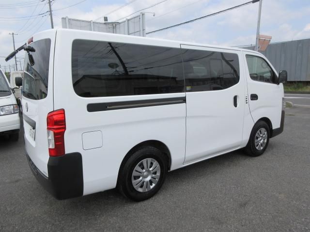 CARAVAN van 2WD