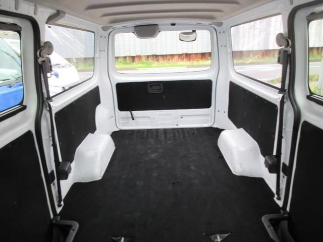 CARAVAN van 2WD