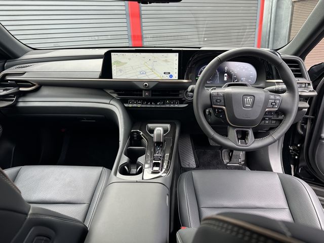 CROWN ESTATE 4WD
