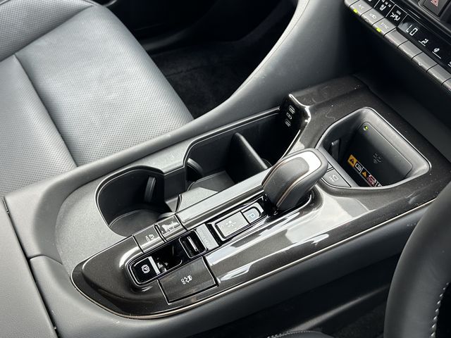 CROWN ESTATE 4WD