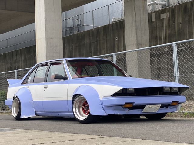 CARINA hatchback