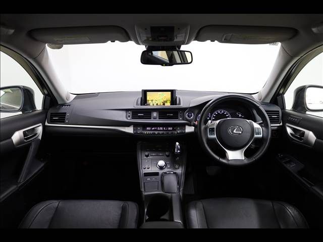 LEXUS CT200h