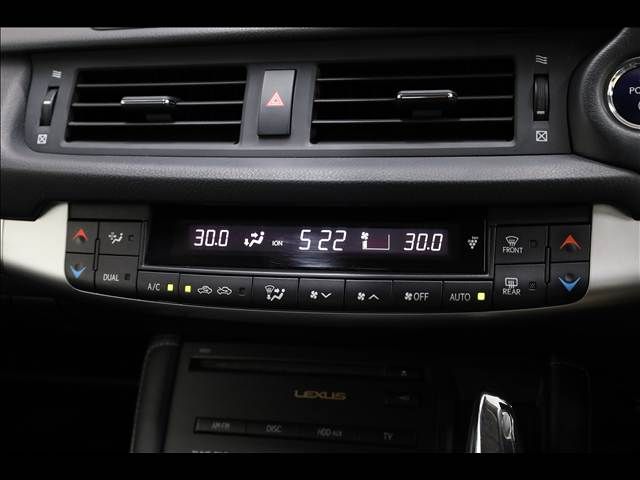 LEXUS CT200h