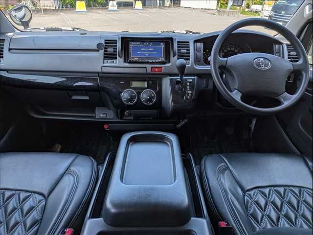 HIACE van 2WD