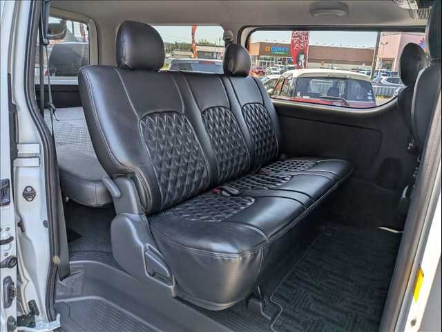 HIACE van 2WD