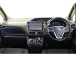 VOXY HYBRID