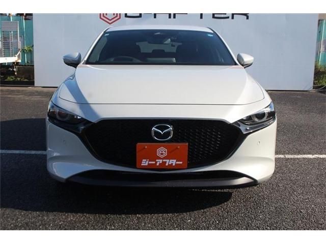 MAZDA3 FASTBACK