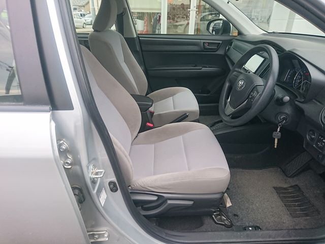 COROLLA AXIO