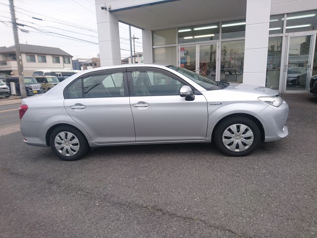 COROLLA AXIO