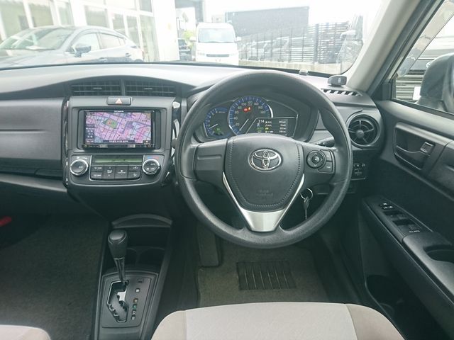 COROLLA AXIO